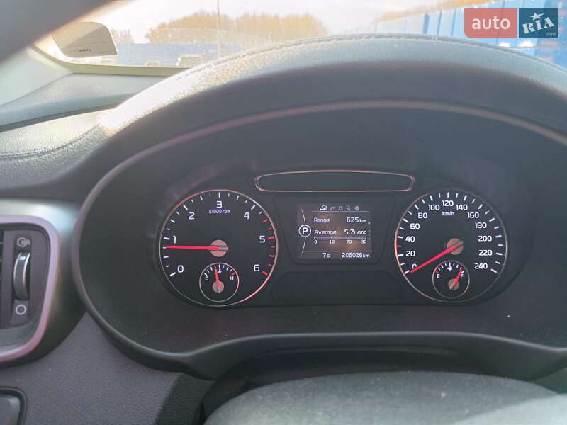 Позашляховик / Кросовер Kia Sorento 2015 в Києві фото 46 Позашляховик / Кросовер Kia Sorento 2015 в Києві