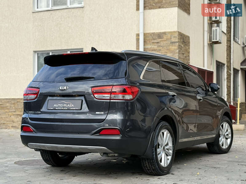 Внедорожник / Кроссовер Kia Sorento 2017 в Одессе