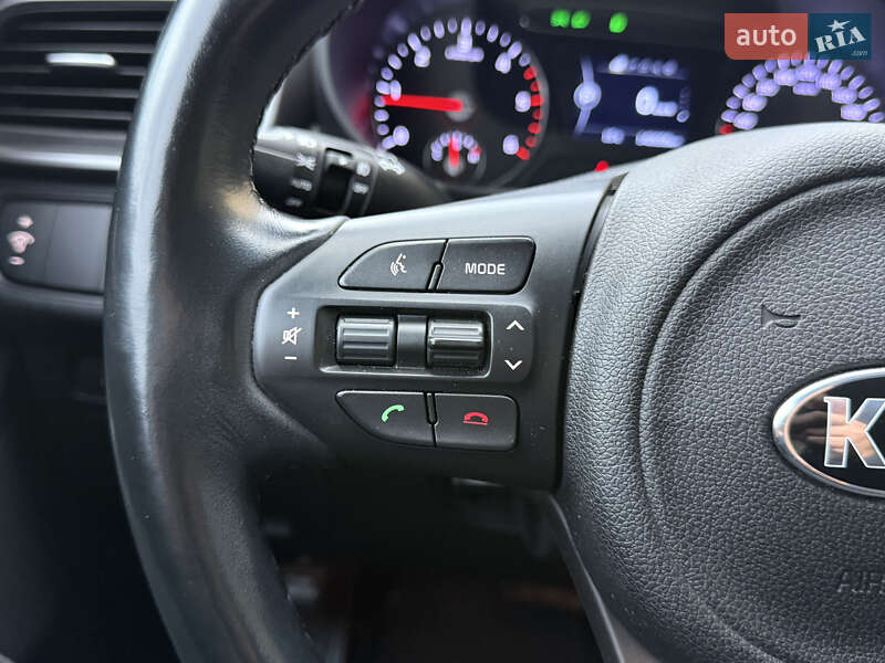 Внедорожник / Кроссовер Kia Sorento 2017 в Одессе