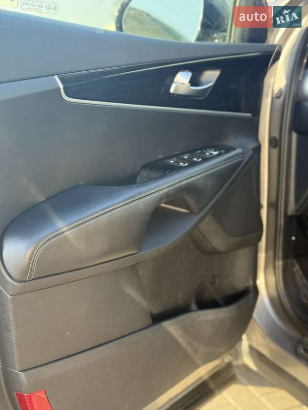 Внедорожник / Кроссовер Kia Sorento 2018 в Городенке