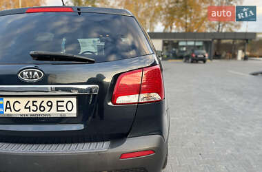 Позашляховик / Кросовер Kia Sorento 2012 в  фото 49 Позашляховик / Кросовер Kia Sorento 2012 в