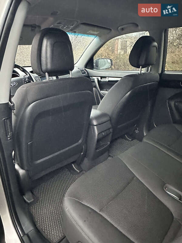 Позашляховик / Кросовер Kia Sorento 2013 в Охтирці фото 8 Позашляховик / Кросовер Kia Sorento 2013 в Охтирці