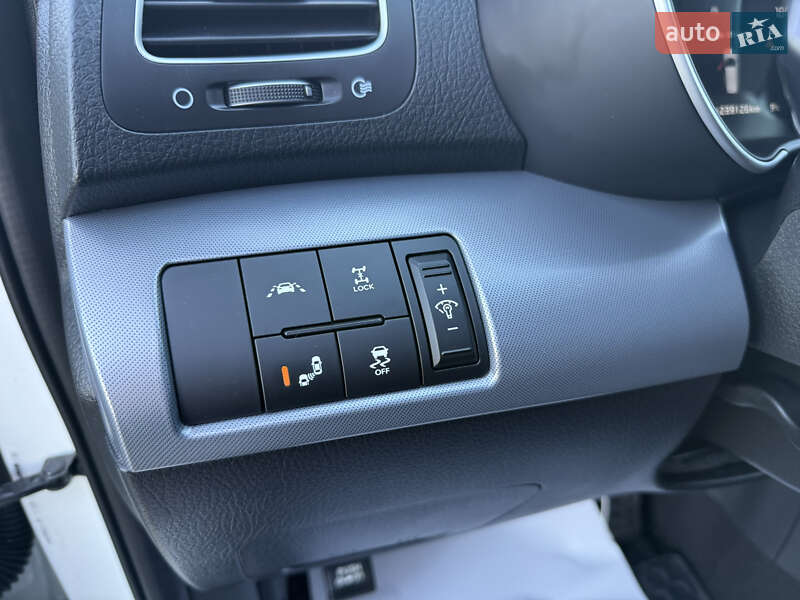 Внедорожник / Кроссовер Kia Sorento 2014 в Калуше