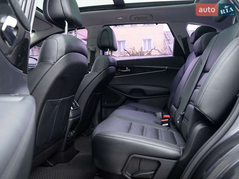 Внедорожник / Кроссовер Kia Sorento 2015 в Одессе фото 24 Внедорожник / Кроссовер Kia Sorento 2015 в Одессе