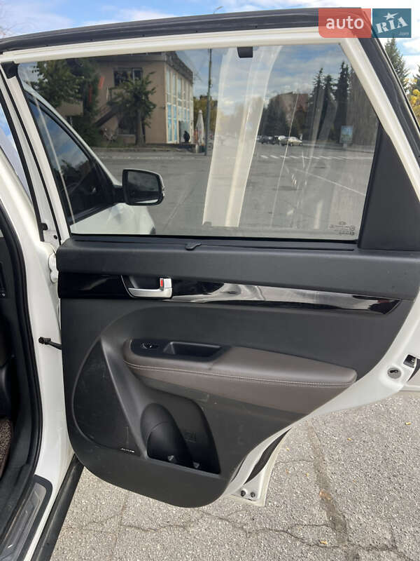 Позашляховик / Кросовер Kia Sorento 2013 в Баранівці