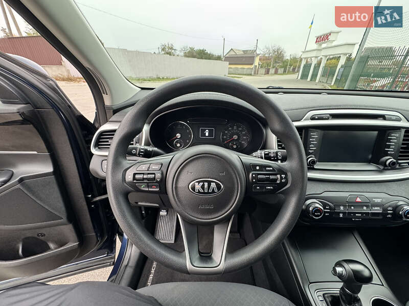 Позашляховик / Кросовер Kia Sorento 2017 в Києві