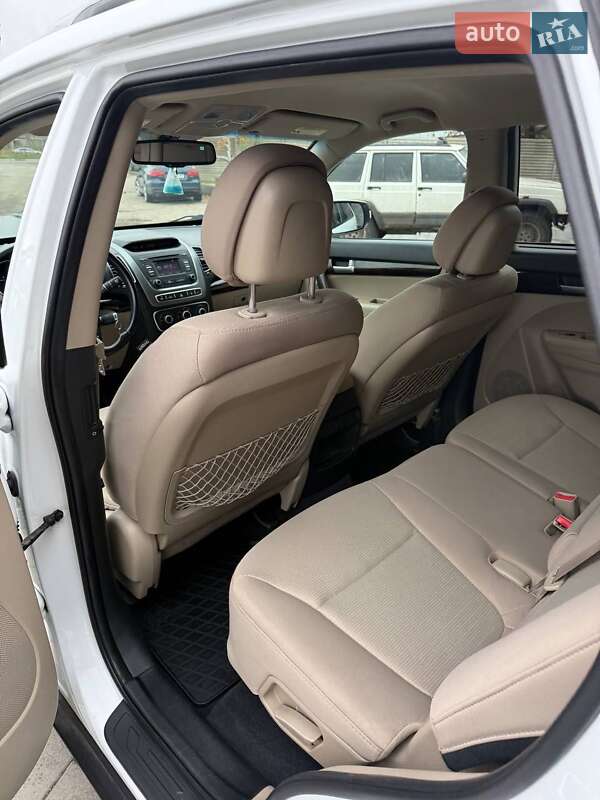 Внедорожник / Кроссовер Kia Sorento 2013 в Харькове фото 17 Внедорожник / Кроссовер Kia Sorento 2013 в Харькове