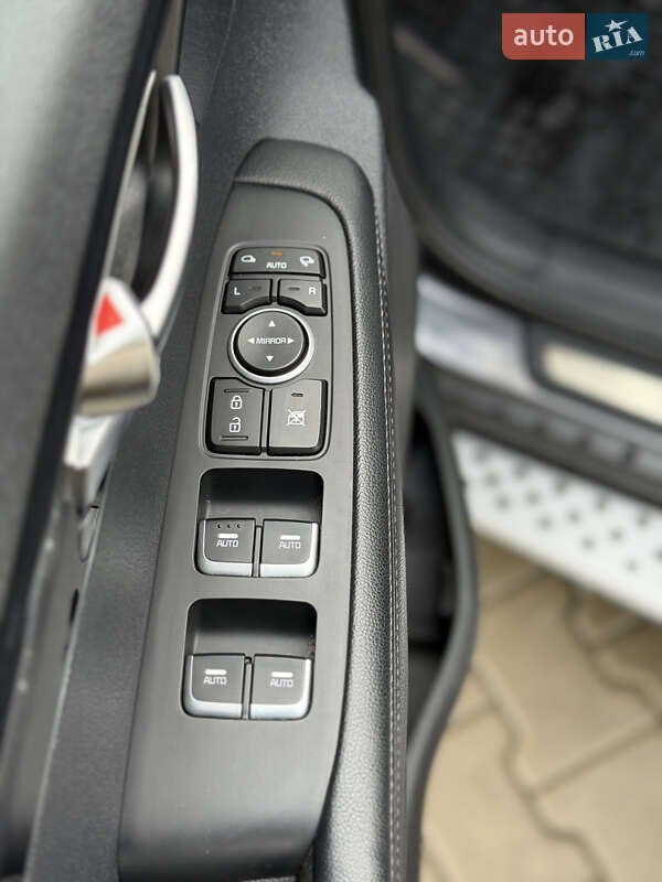 Внедорожник / Кроссовер Kia Sorento 2015 в Луцке фото 32 Внедорожник / Кроссовер Kia Sorento 2015 в Луцке