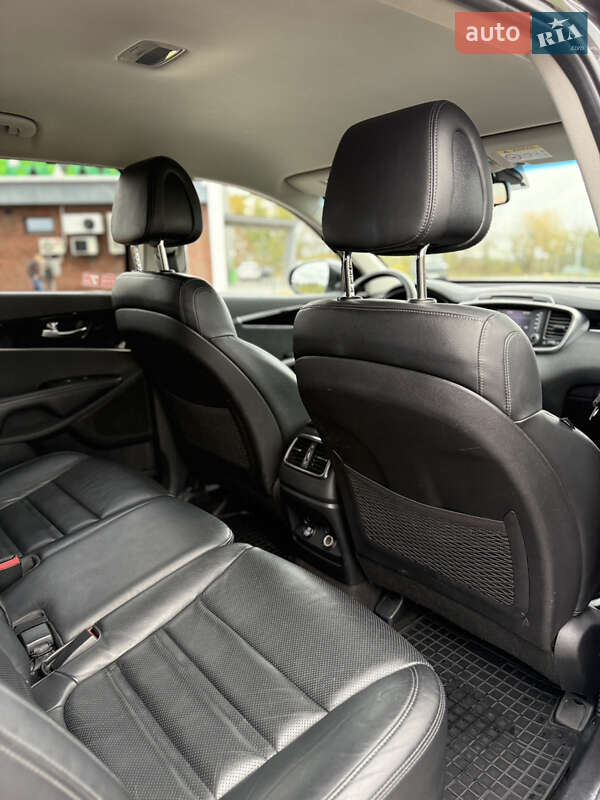 Внедорожник / Кроссовер Kia Sorento 2015 в Луцке фото 46 Внедорожник / Кроссовер Kia Sorento 2015 в Луцке