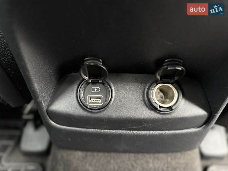 Внедорожник / Кроссовер Kia Sorento 2015 в Луцке фото 45 Внедорожник / Кроссовер Kia Sorento 2015 в Луцке