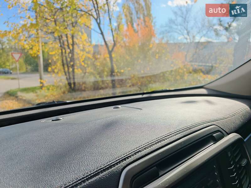 Внедорожник / Кроссовер Kia Sorento 2015 в Могилев-Подольске фото 15 Внедорожник / Кроссовер Kia Sorento 2015 в Могилев-Подольске