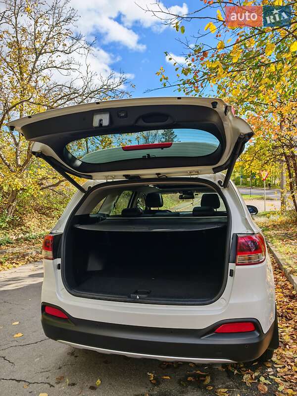 Внедорожник / Кроссовер Kia Sorento 2015 в Могилев-Подольске фото 56 Внедорожник / Кроссовер Kia Sorento 2015 в Могилев-Подольске