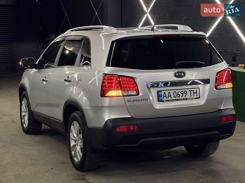 Внедорожник / Кроссовер Kia Sorento 2010 в Киеве