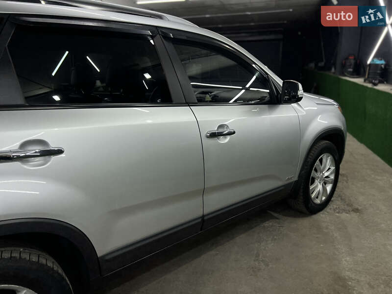 Внедорожник / Кроссовер Kia Sorento 2010 в Киеве