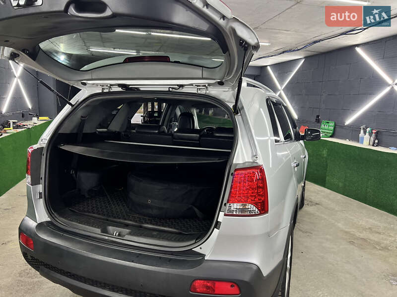 Внедорожник / Кроссовер Kia Sorento 2010 в Киеве