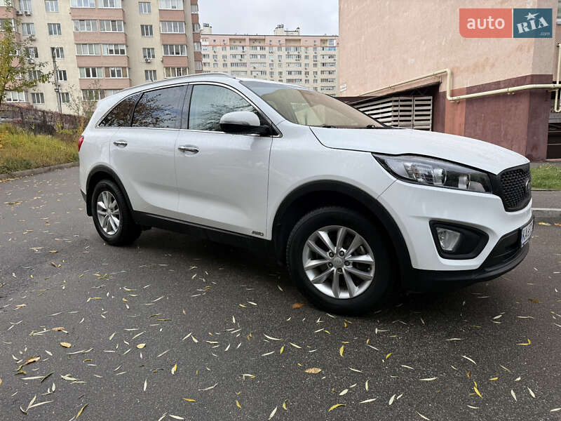 Внедорожник / Кроссовер Kia Sorento 2016 в Киеве