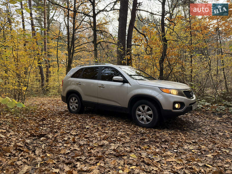 Внедорожник / Кроссовер Kia Sorento 2010 в Шептицькому