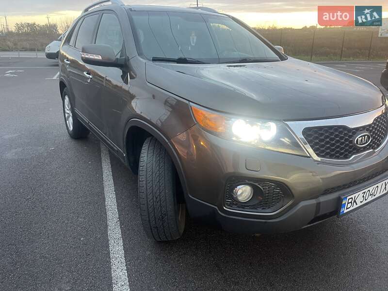 Позашляховик / Кросовер Kia Sorento 2009 в Клевані