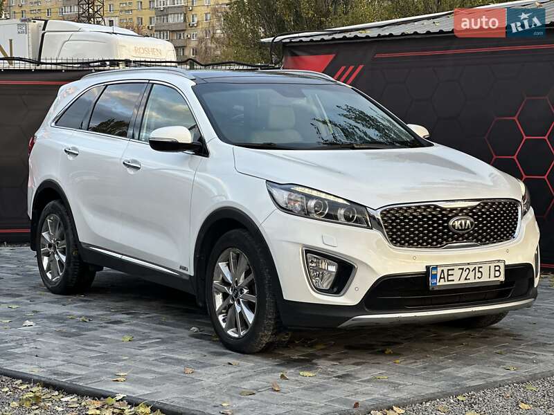 Внедорожник / Кроссовер Kia Sorento 2016 в Днепре