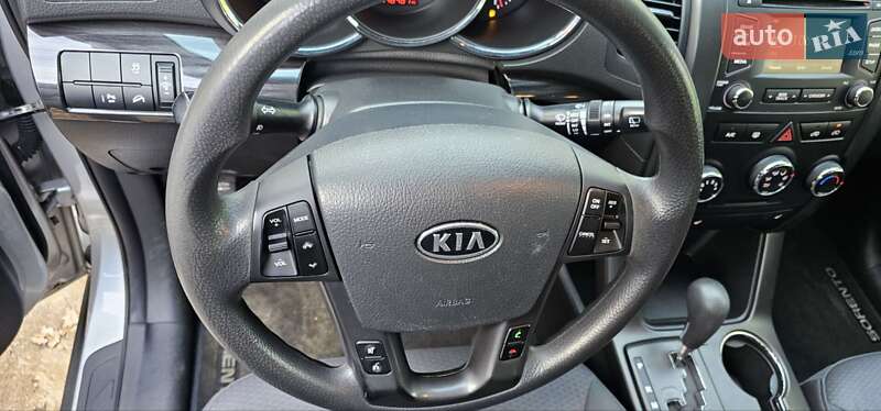 Позашляховик / Кросовер Kia Sorento 2013 в Києві фото 10 Позашляховик / Кросовер Kia Sorento 2013 в Києві