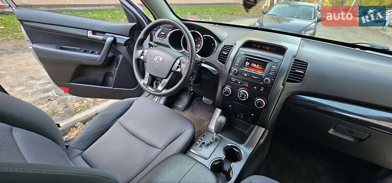 Позашляховик / Кросовер Kia Sorento 2013 в Києві фото 13 Позашляховик / Кросовер Kia Sorento 2013 в Києві