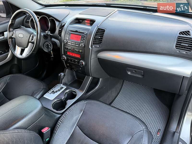 Внедорожник / Кроссовер Kia Sorento 2011 в Борисполе фото 57 Внедорожник / Кроссовер Kia Sorento 2011 в Борисполе