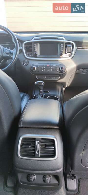 Позашляховик / Кросовер Kia Sorento 2016 в Броварах