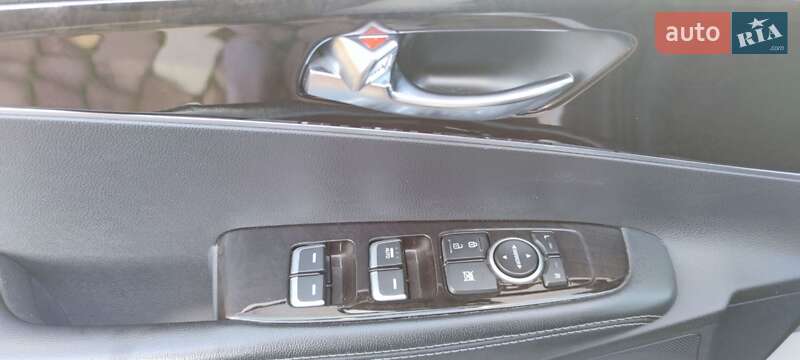 Позашляховик / Кросовер Kia Sorento 2016 в Броварах