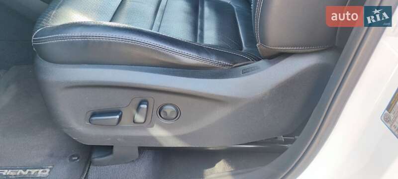 Позашляховик / Кросовер Kia Sorento 2016 в Броварах