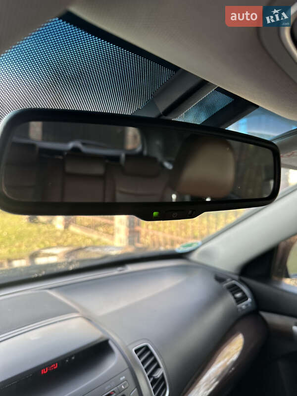 Позашляховик / Кросовер Kia Sorento 2013 в Стрию