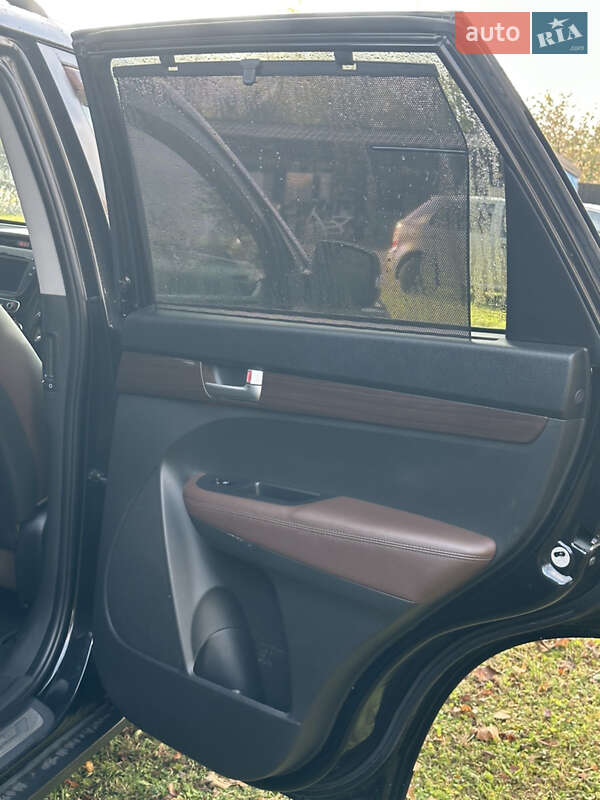 Позашляховик / Кросовер Kia Sorento 2013 в Стрию