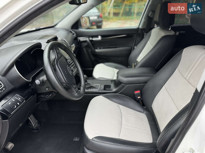 Позашляховик / Кросовер Kia Sorento 2014 в Рівному фото 12 Позашляховик / Кросовер Kia Sorento 2014 в Рівному