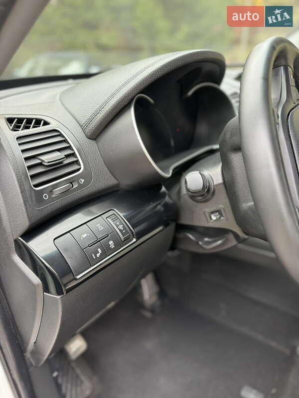 Позашляховик / Кросовер Kia Sorento 2014 в Рівному фото 16 Позашляховик / Кросовер Kia Sorento 2014 в Рівному