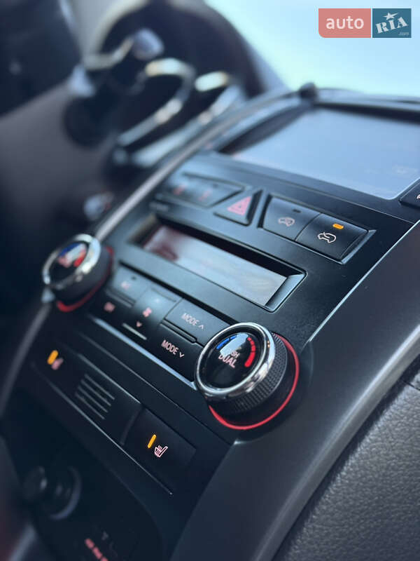 Внедорожник / Кроссовер Kia Sorento 2010 в Самборе