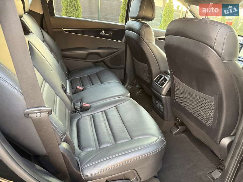 Позашляховик / Кросовер Kia Sorento 2015 в Луцьку