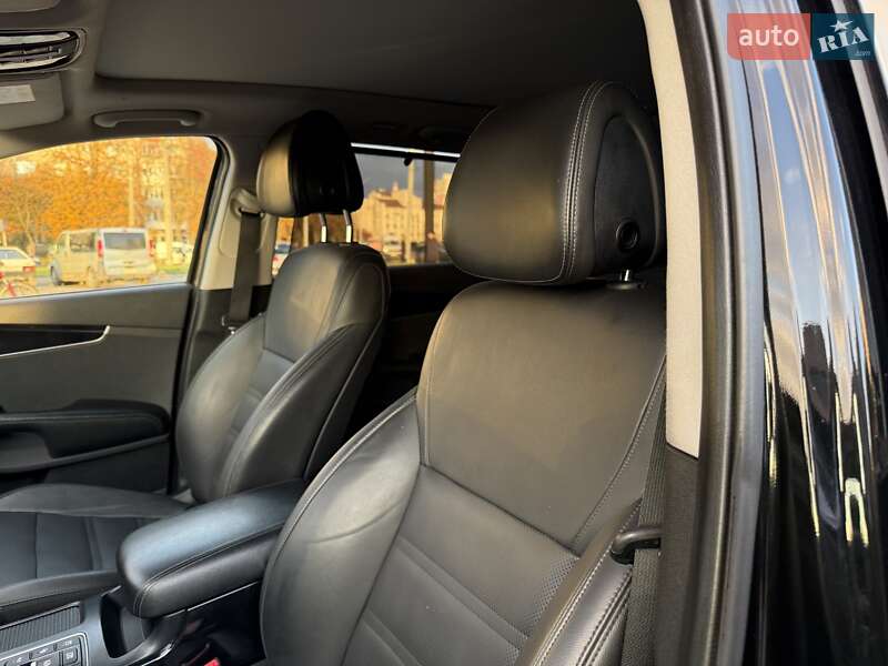 Позашляховик / Кросовер Kia Sorento 2015 в Луцьку