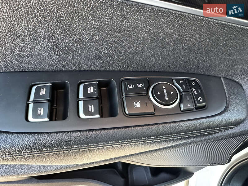Позашляховик / Кросовер Kia Sorento 2015 в Дубні фото 33 Позашляховик / Кросовер Kia Sorento 2015 в Дубні