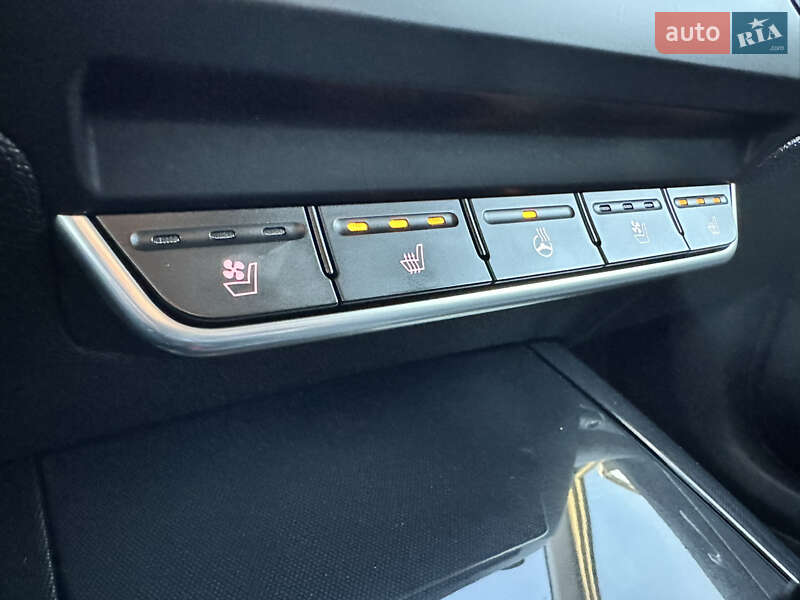 Позашляховик / Кросовер Kia Sorento 2015 в Дубні фото 47 Позашляховик / Кросовер Kia Sorento 2015 в Дубні