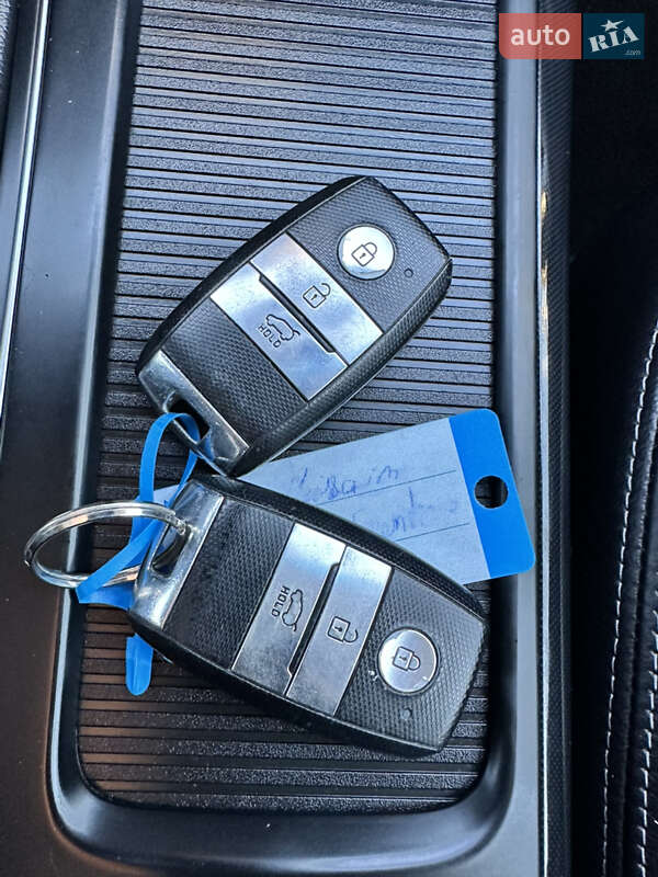 Позашляховик / Кросовер Kia Sorento 2015 в Дубні фото 53 Позашляховик / Кросовер Kia Sorento 2015 в Дубні