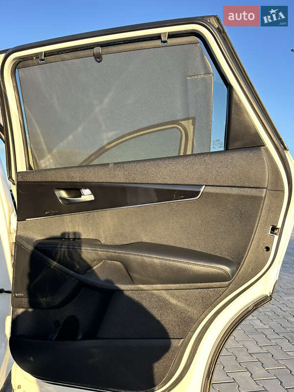 Позашляховик / Кросовер Kia Sorento 2015 в Дубні фото 66 Позашляховик / Кросовер Kia Sorento 2015 в Дубні