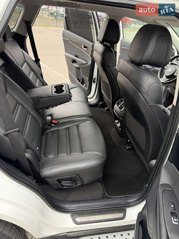 Внедорожник / Кроссовер Kia Sorento 2015 в Луцке фото 13 Внедорожник / Кроссовер Kia Sorento 2015 в Луцке