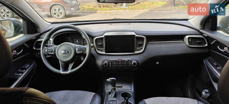 Позашляховик / Кросовер Kia Sorento 2015 в Києві