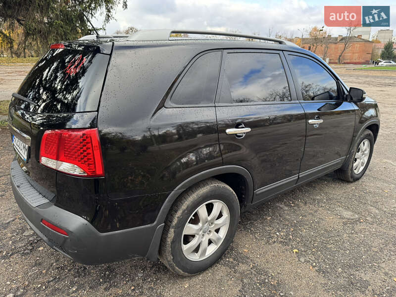 Позашляховик / Кросовер Kia Sorento 2012 в Харкові
