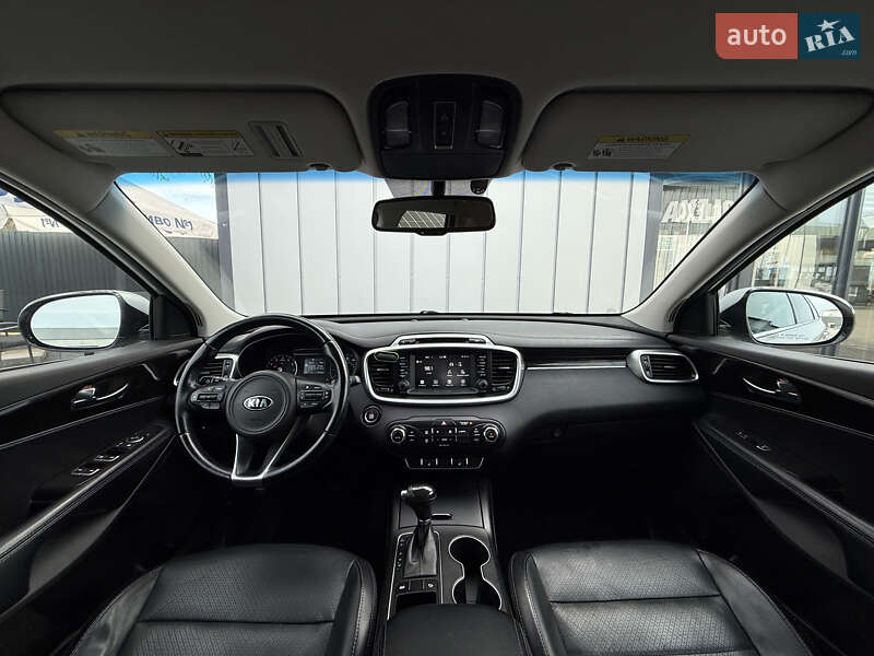 Внедорожник / Кроссовер Kia Sorento 2017 в Владимире фото 40 Внедорожник / Кроссовер Kia Sorento 2017 в Владимире