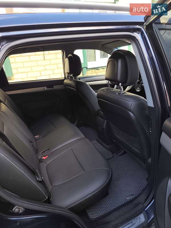 Внедорожник / Кроссовер Kia Sorento 2009 в Новомосковске фото 12 Внедорожник / Кроссовер Kia Sorento 2009 в Новомосковске