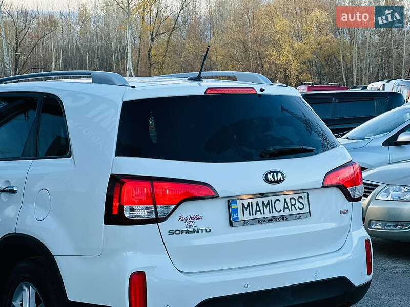 Внедорожник / Кроссовер Kia Sorento 2013 в Харькове
