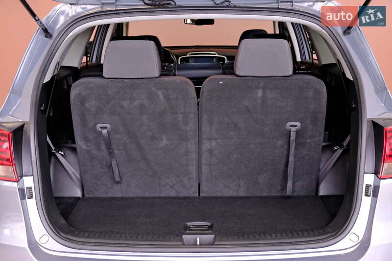 Внедорожник / Кроссовер Kia Sorento 2019 в Одессе фото 24 Внедорожник / Кроссовер Kia Sorento 2019 в Одессе