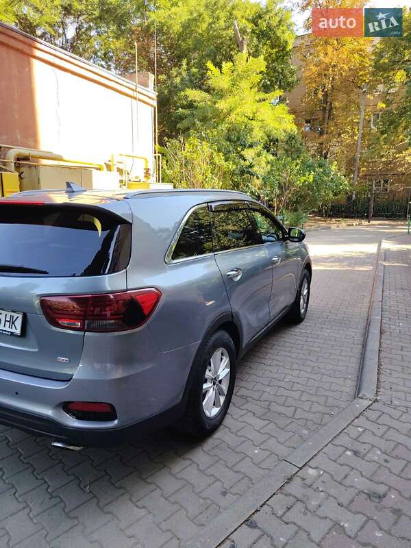 Внедорожник / Кроссовер Kia Sorento 2019 в Одессе фото 27 Внедорожник / Кроссовер Kia Sorento 2019 в Одессе