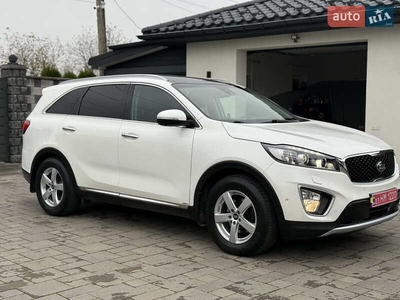 Внедорожник / Кроссовер Kia Sorento 2016 в Ровно