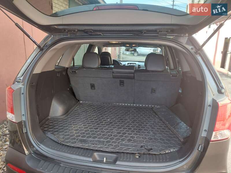 Внедорожник / Кроссовер Kia Sorento 2012 в Киеве